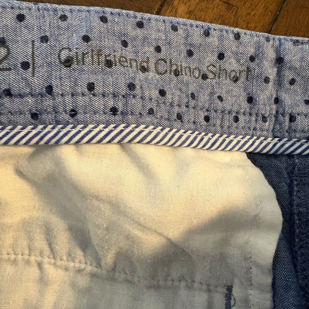 Talbots Shorts Womens Size 12 Blue Polka Dot Girlfriend Chino Bermuda - Picture 5 of 6